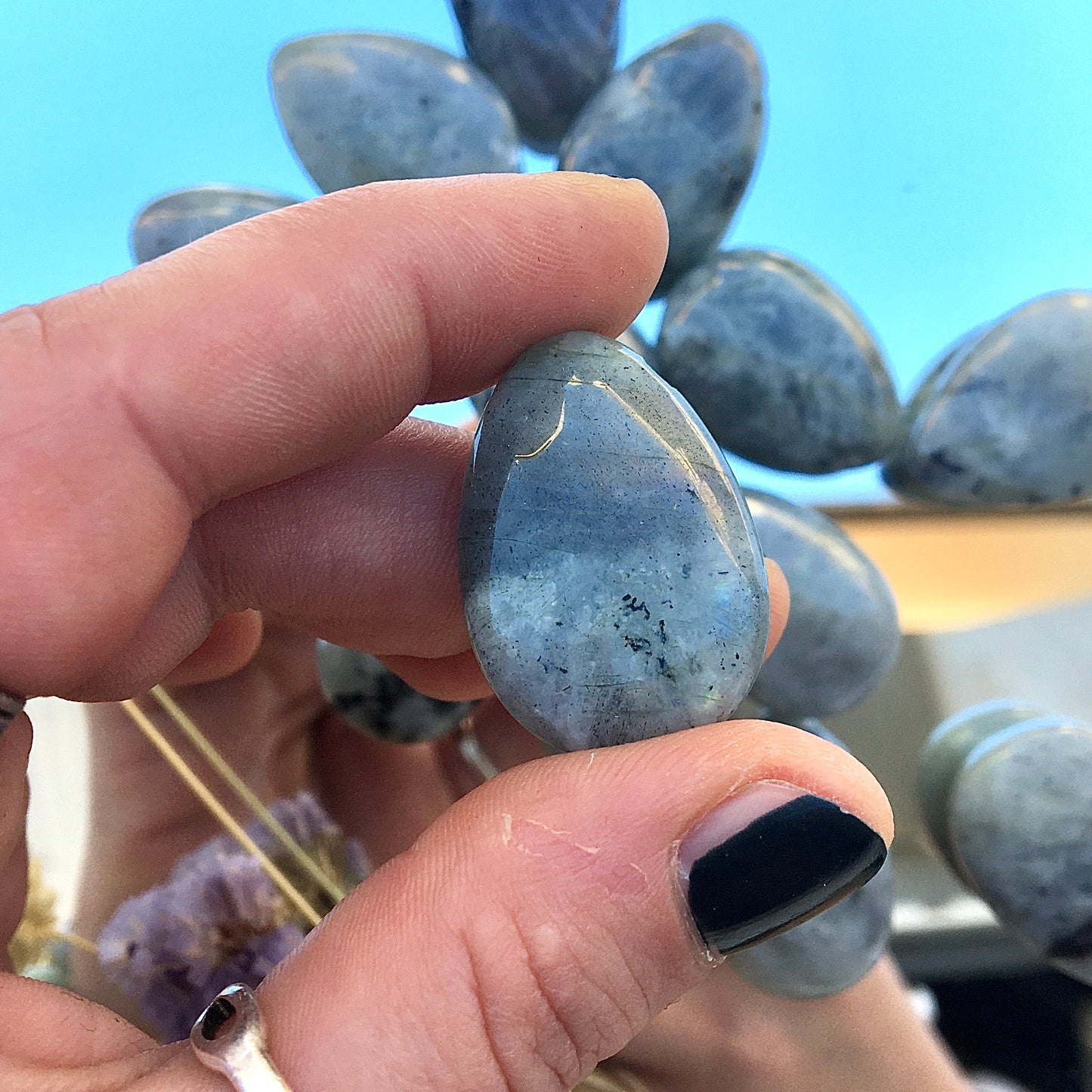 Pierre roulée de Labradorite