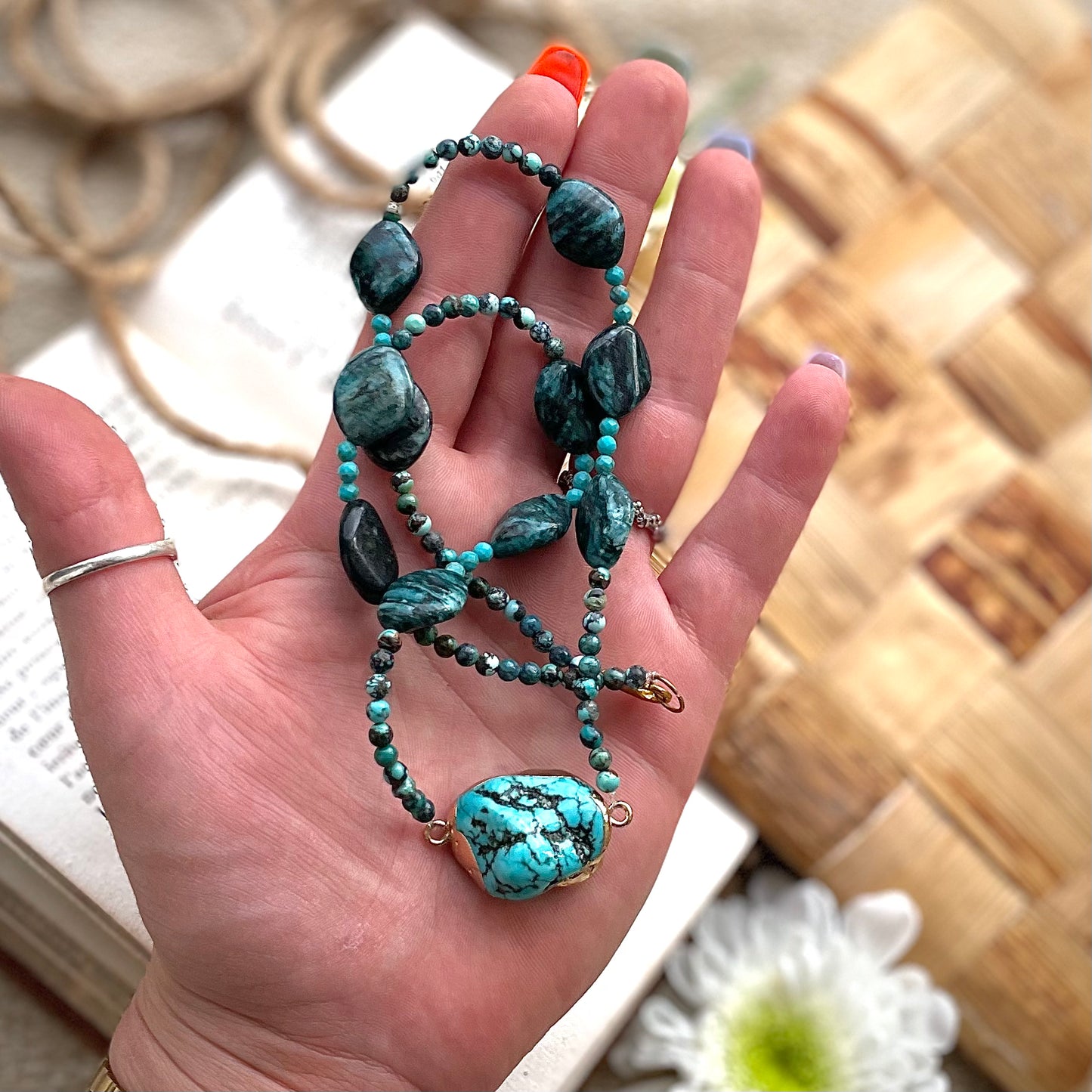 Collier Turquoise Authenticité et Équilibre